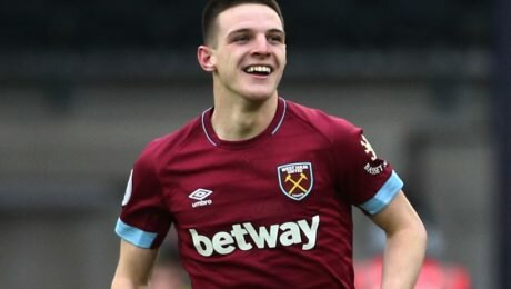 Declan Rice commits international future to England